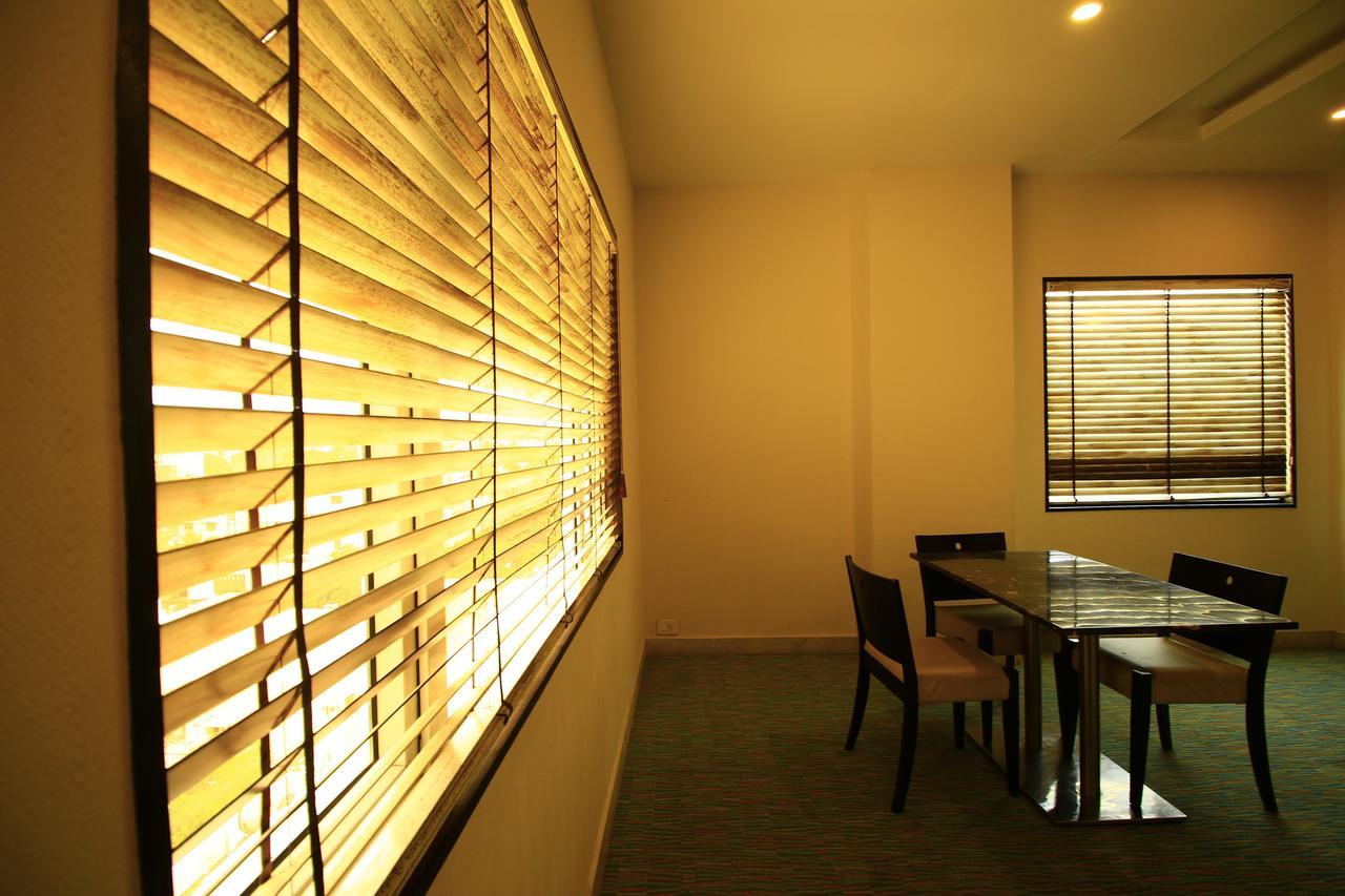 Siesta Star T. Nagar Hotel Madras Buitenkant foto