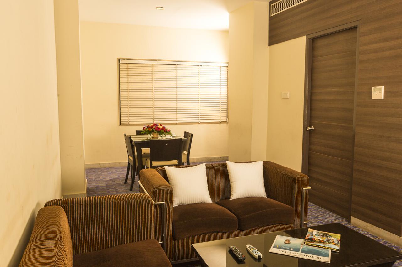 Siesta Star T. Nagar Hotel Madras Buitenkant foto