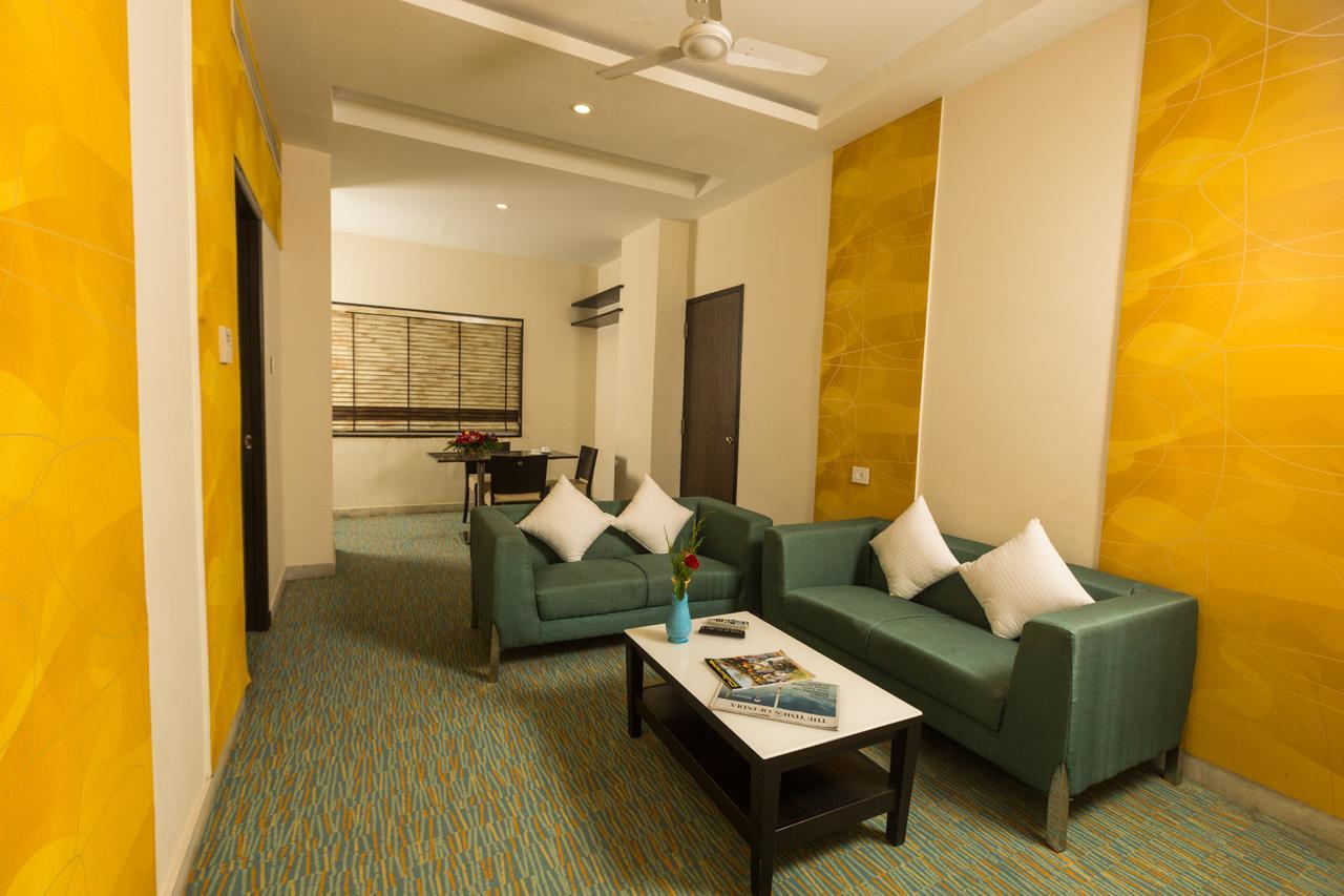 Siesta Star T. Nagar Hotel Madras Buitenkant foto
