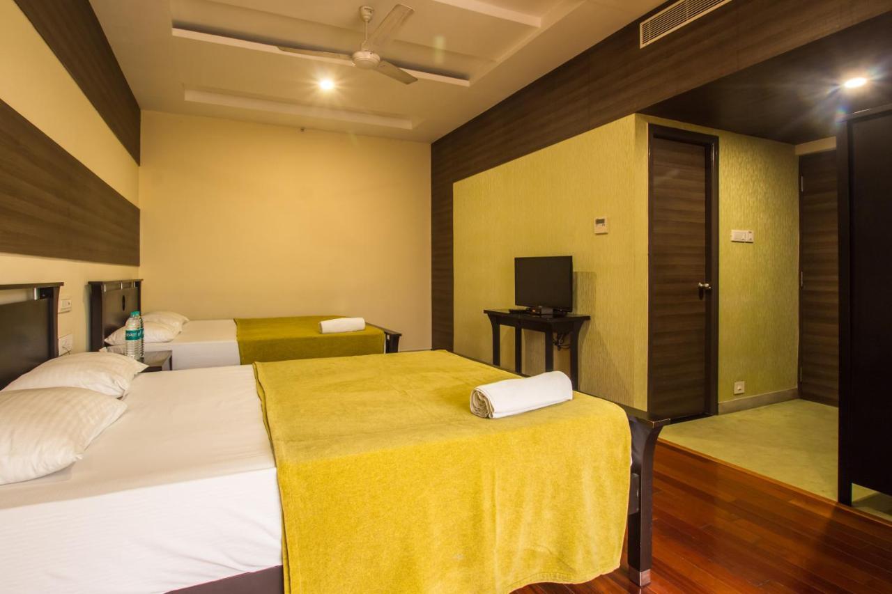 Siesta Star T. Nagar Hotel Madras Buitenkant foto