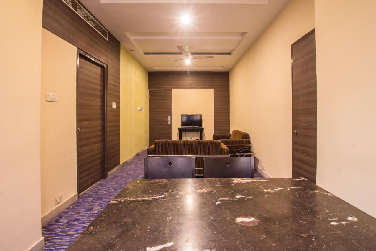 Siesta Star T. Nagar Hotel Madras Buitenkant foto