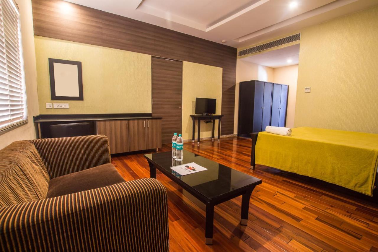 Siesta Star T. Nagar Hotel Madras Buitenkant foto